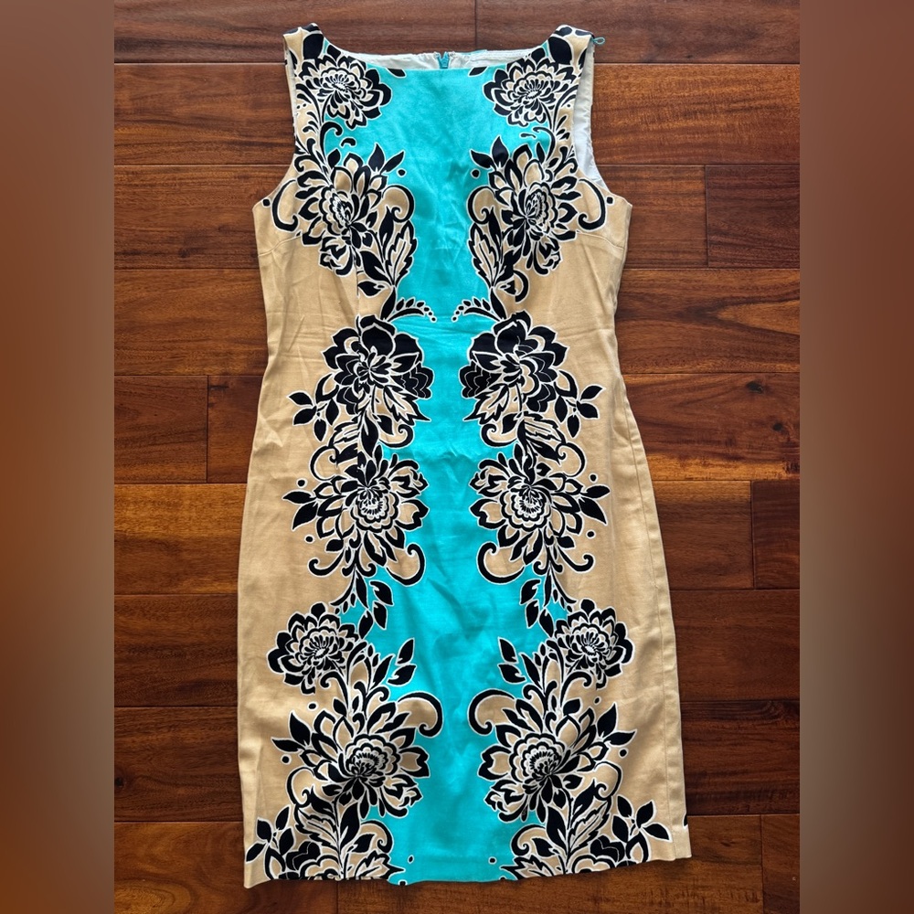 London Times Beige Blue Floral‎ Sheath Dress Women Size 8 Sleeveless Knee Length